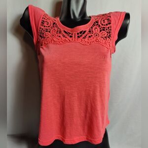 Sweet Wanderer Crochet Detail Short Sleeve Top, Size Small